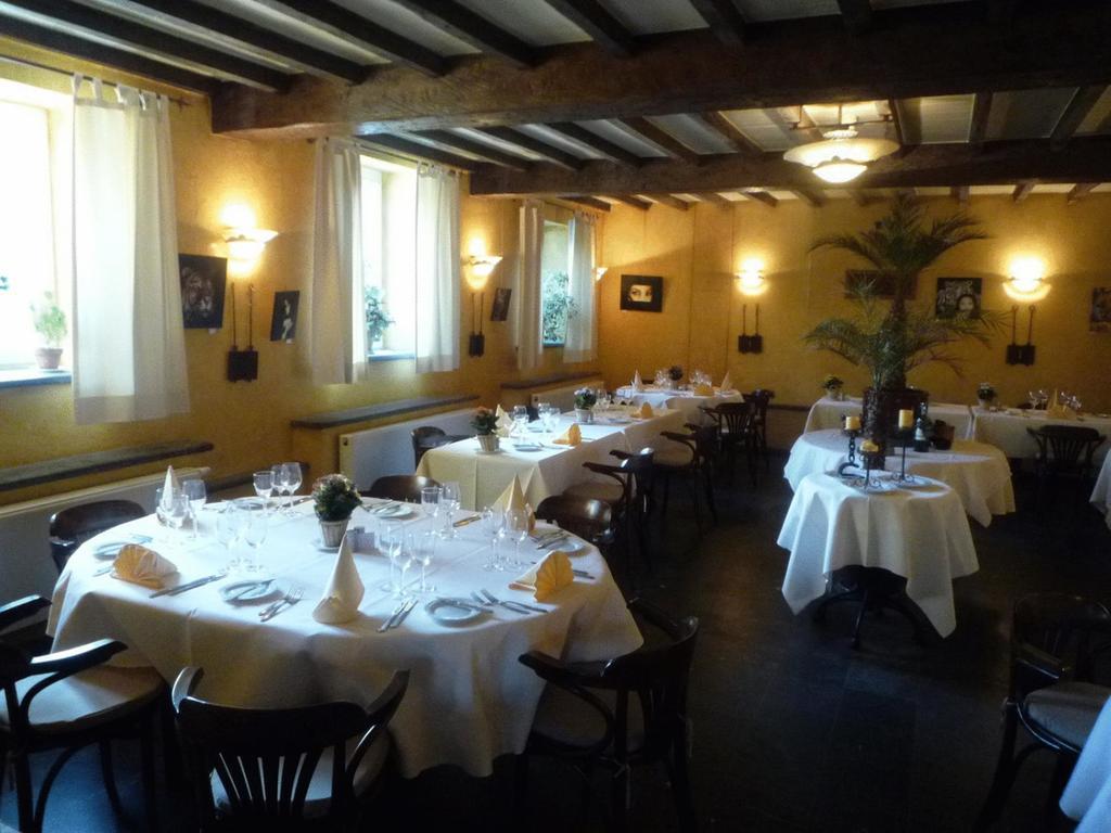 Le Chateau De Rendeux מראה חיצוני תמונה