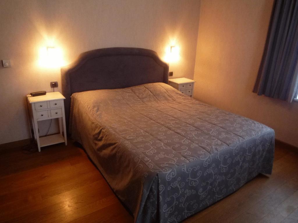 Le Chateau De Rendeux מראה חיצוני תמונה
